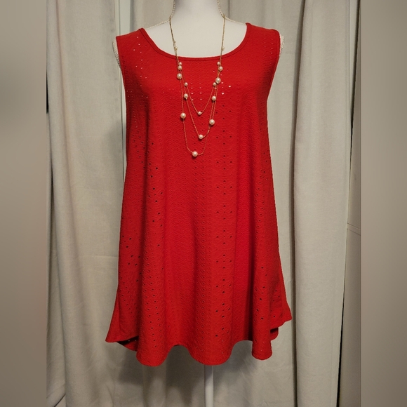 Weekend Top - Picture 1 of 7